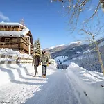 Alpstay Eulennest - Modern Garden Bad Kleinkirchheim