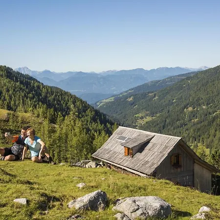 Alpstay Eulennest - Modern Garden Bad Kleinkirchheim