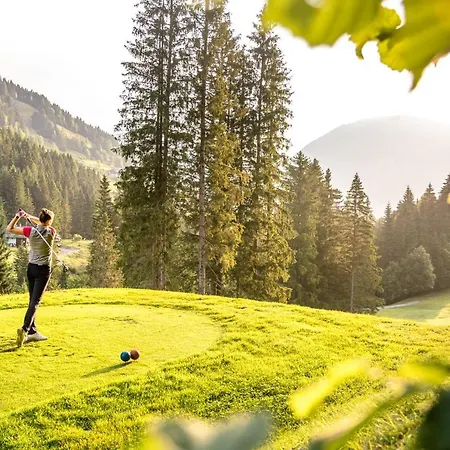 Alpstay Eulennest - Ski-in & Ski-out Appartement *